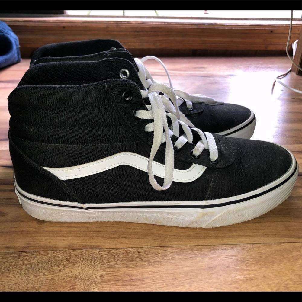 Vans Women’s Sk8-Hi Sneakers